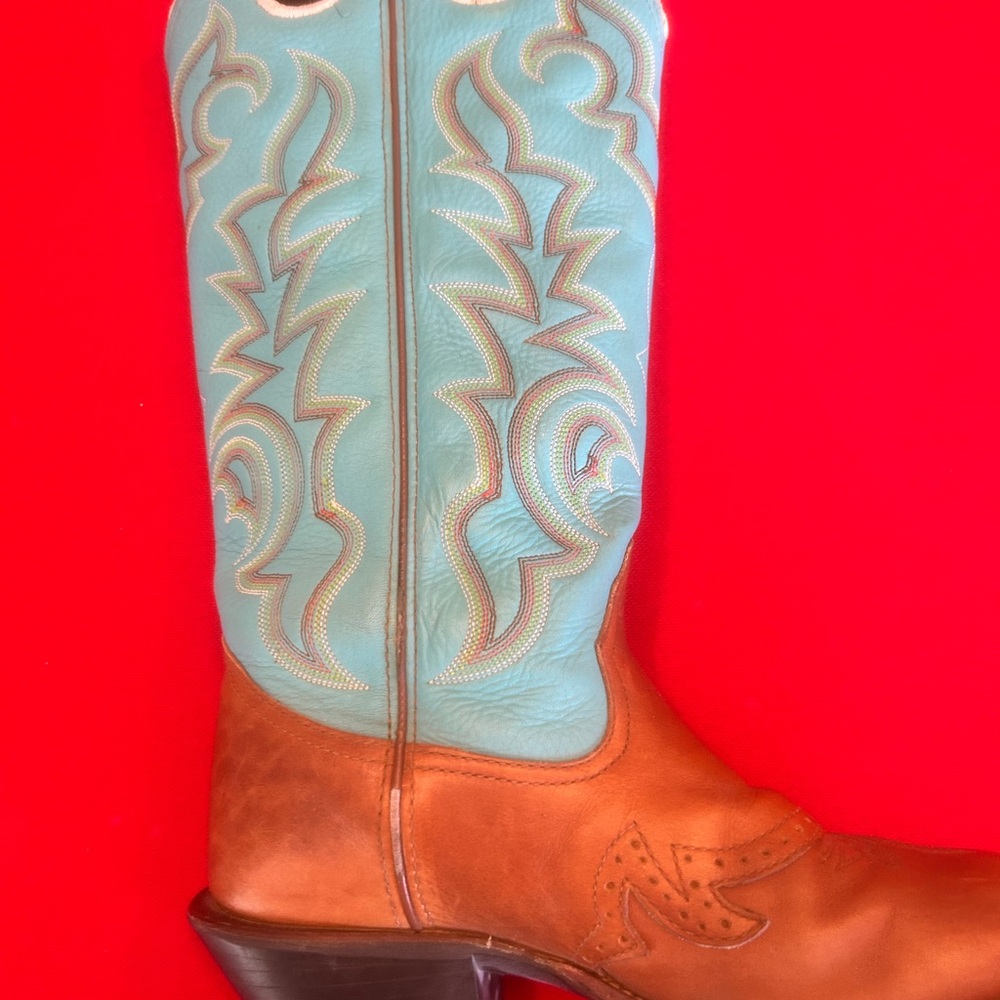 Tony Lama Brown Leather Cowboy Boots with Turquoise Stitching - Picture 5 of 7